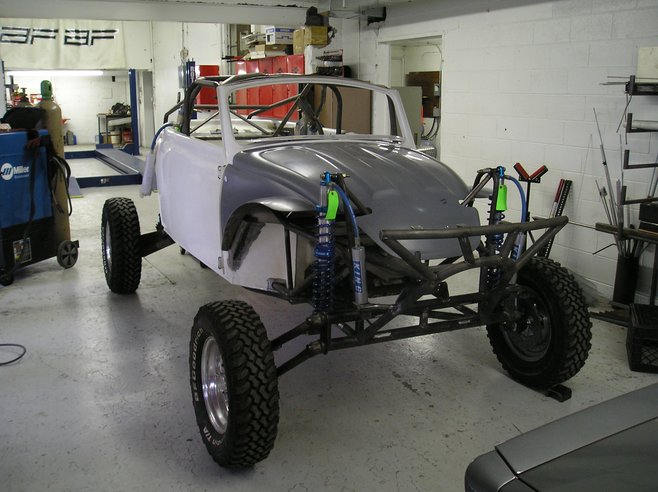 Baja Bug race stance